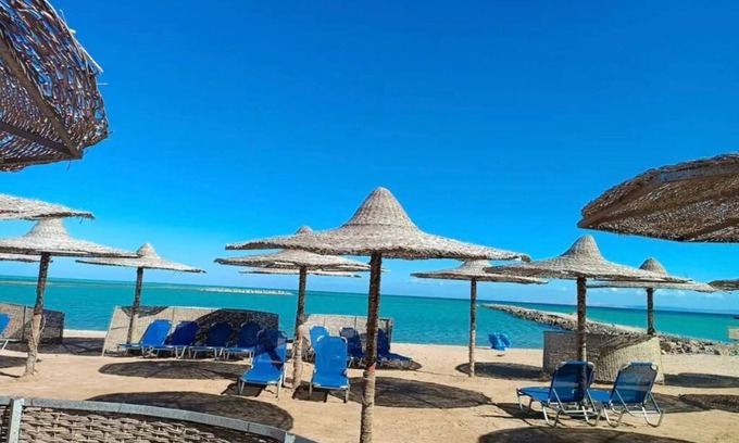 Al Ahyaa Apartment | " Luna Blu " Beach front , Sea view