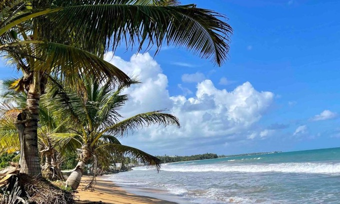 Playa Fortuna Apartment | Luquillo Beach Retreat - 2 Private Units Side-by-Side