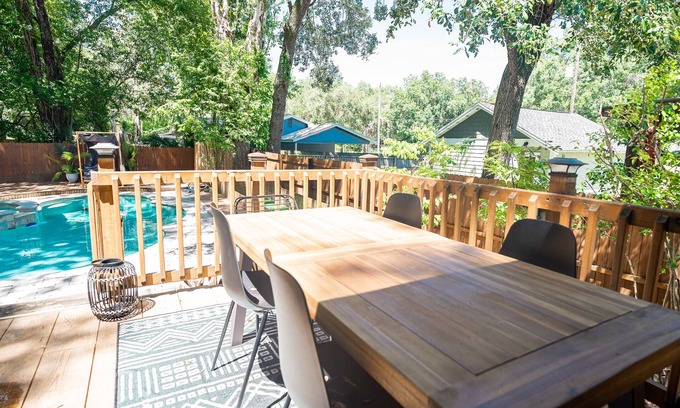 Old Seminole Heights Villa | Lush 3-bedroom Villa with Pool