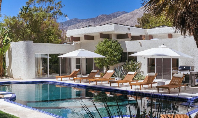 Palm Springs House | Lush Pueblo Escape Minutes from Downtown