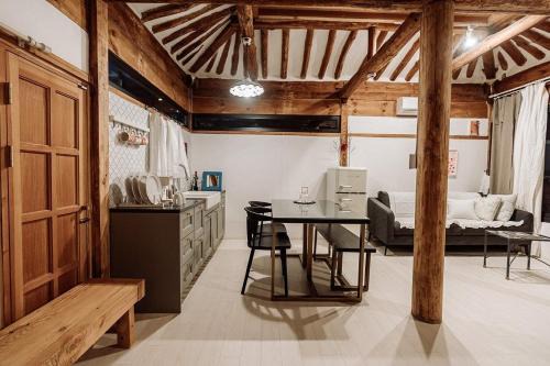 Jeonju House | Luwa Private Pension
