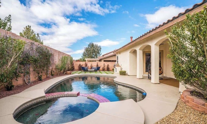 Silverado Ranch Villa | Lux CLOSE TO STRIP! Hot Tub/Heated Pool/Game RM!