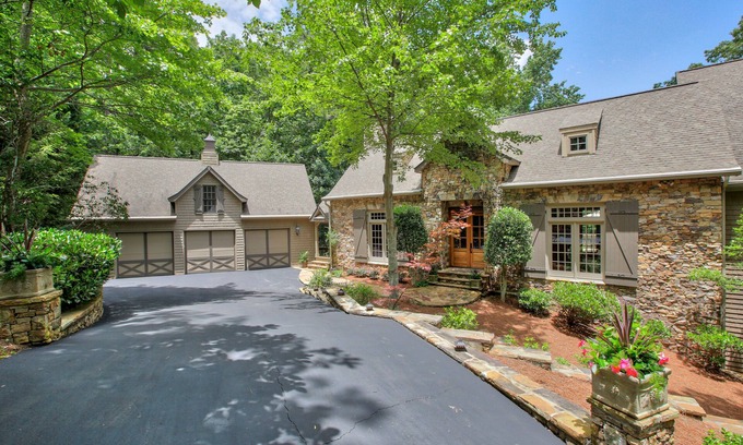 Big Canoe House | Lux Lake Front, 7Bd/7.5Ba, close to all amenities, well stocked, feels like home