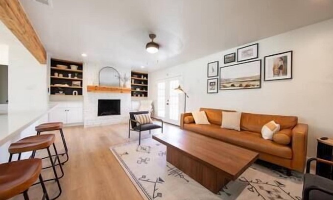 Richardson House | LUX, Pet-Friendly ~Richardson Home~
