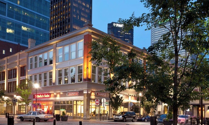 Downtown Pittsburgh Apartment | Luxe 2 Bedroom Loft - An Urban Oasis with Private Terrace + Free Gym Access!