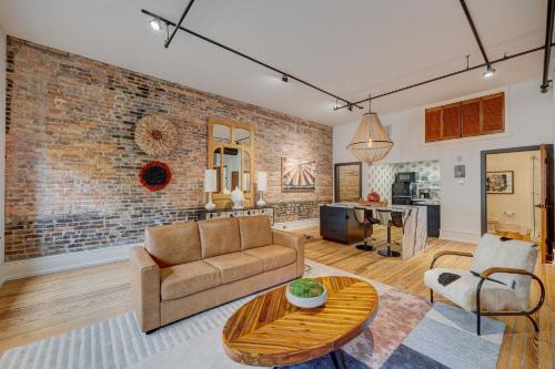 Downtown Wilmington House | Luxe 220, Unit 5 - Adjacent City View Suites