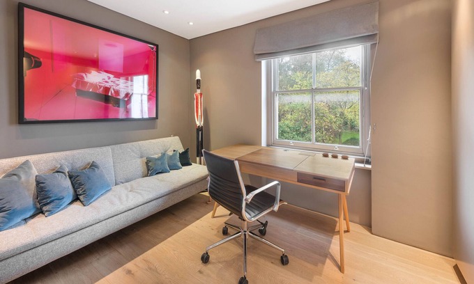 Colville House | Luxe 3 Bed Townhouse in the heart of Notting Hill