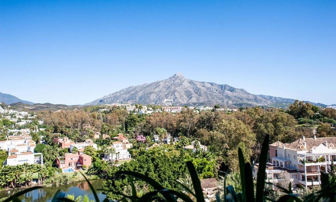 Marbella Apartment | Luxe Apartments Hotel del Golf - Las Brisas Marbella