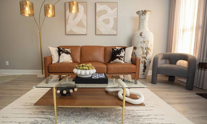 Newbold House | Luxe Boutique Style Retreat - Prime Location - Airport/Downtown minutes away