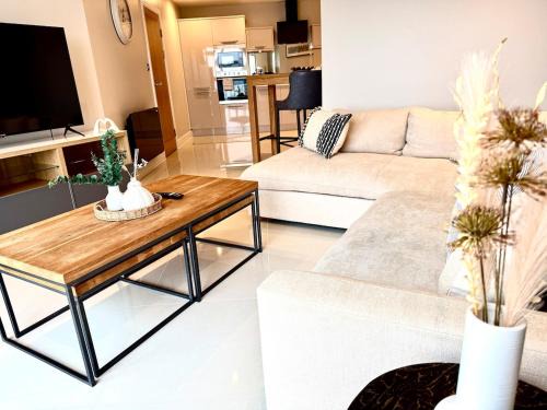 Cardiff City Centre Apartment | Luxe Cardiff Centre Apartment Free Parking