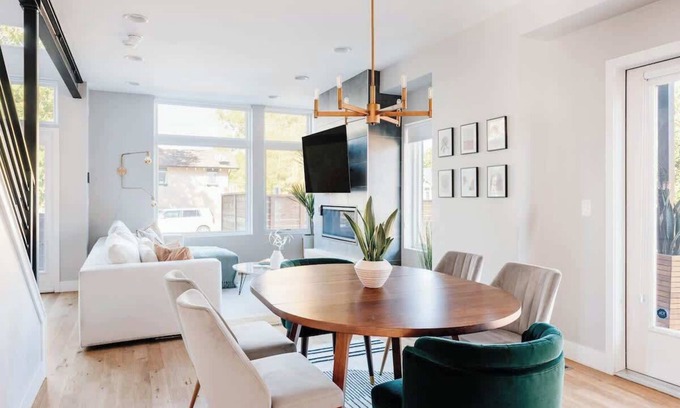 West Colfax House | Luxe Getaway | Yard + Roof Deck | 4 Story Townhome