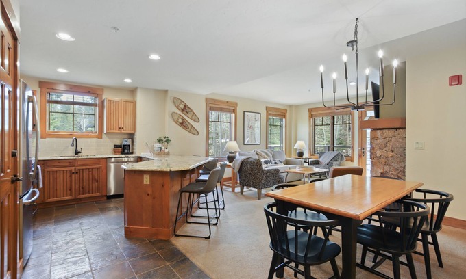 Breckenridge Condo | Luxe Poolside Resort Suite, and Walk to Main Street