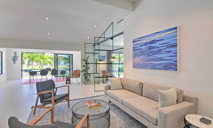 Wilton Manors House | Luxe Wilton Manors Home w/Private Boat Dock