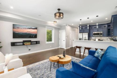 Grand Boulevard Apartment | LuxHome Chicago 8 mins Downtown