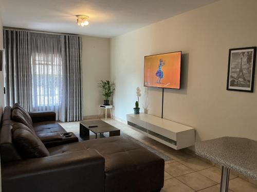 Kareeberg Apartment | Luxstay