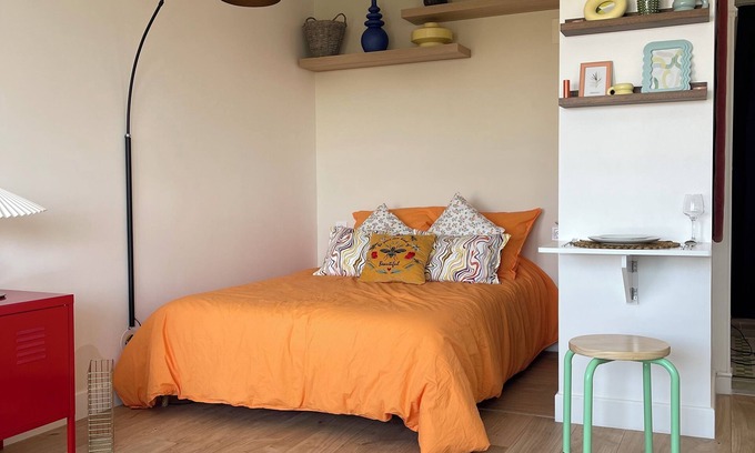 Sartrouville Apartment | Luxueux Studio Proche Gare. Paris et La Défense en Quelques Minutes