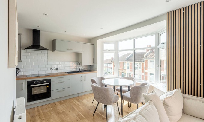 Cribbs Causeway Apartment | Luxurious 2-Bed Flat/Home Away From Home nn