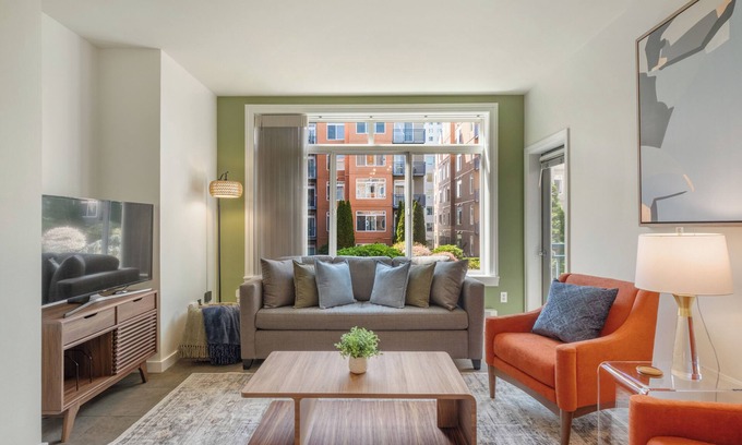 Belltown Condo | Luxurious 2BR Oasis in the Heart of Seattle!