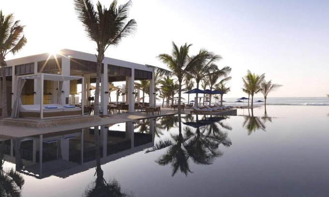 Salalah Hotel | Luxurious 2BR Villa w/Private Pool & Garden view! Gym Access, Free Parking!