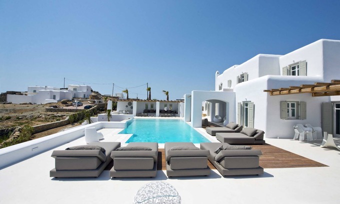 Little Venice Villa | Luxurious 7 Bedroom Villa in Mykonos