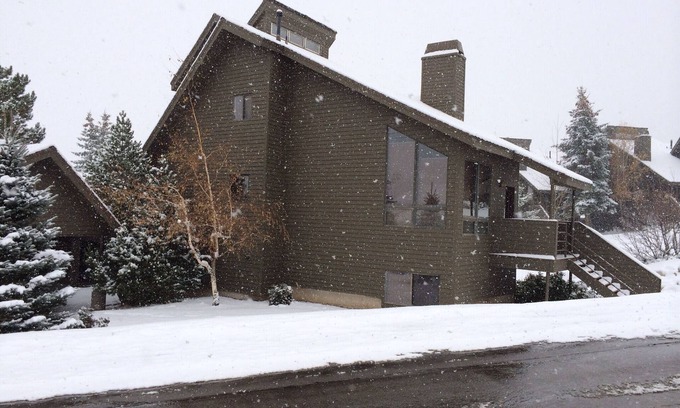 Park City House | Luxurious and modern townhome with a ton of room!
