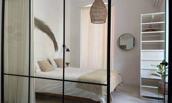 La Spezia Historic Centre Apartment | Luxurious apartment, balcony with city view, central, close to trains for 5Terre