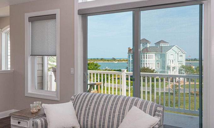 Ocean City House | Luxurious Assateague Overlook Townhouse Sleeps 10