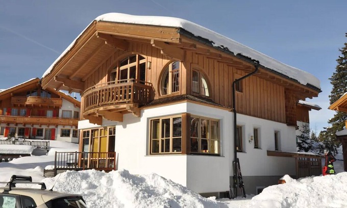 Hochkrimml Ski Chalet | Luxurious Chalet Löffler - FeWo Petra