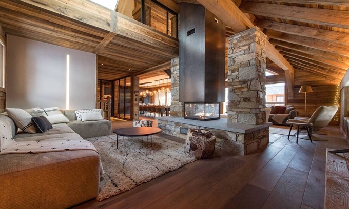 La Toussuire Ski Chalet | Luxurious chalet with indoor pool, sauna, and home cinema