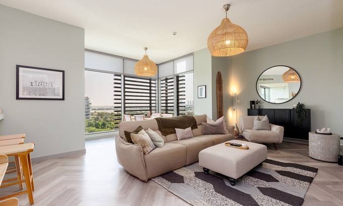 Dubai Apartment | Luxurious Dubai Hills with balcony park view