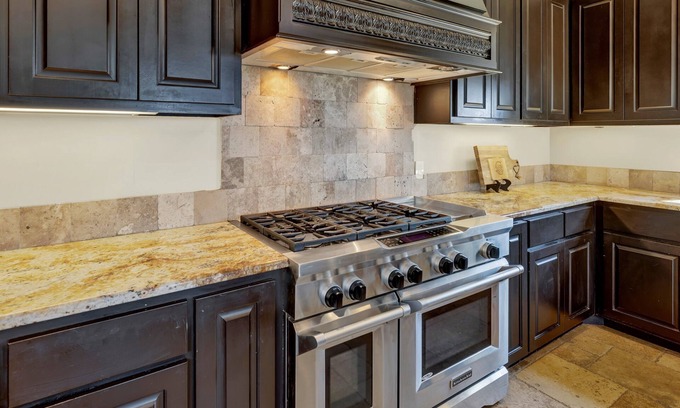 Dripping Springs House | Luxurious Hill Country Retreat With Pool and Firepit!