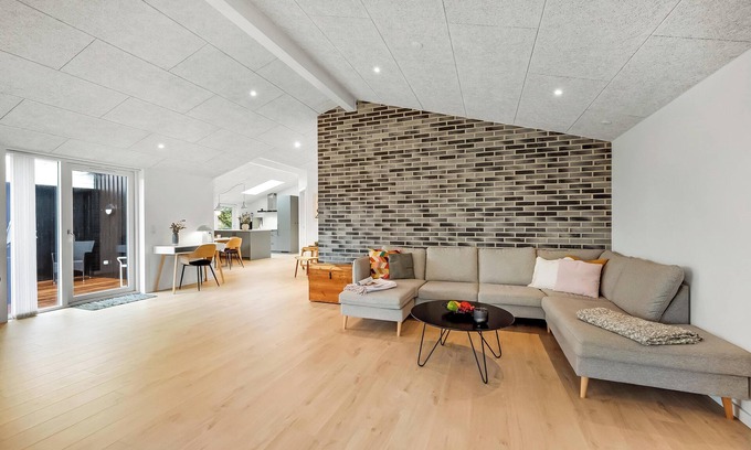 Sondervig Cottage | Luxurious holiday home with outdoor sauna and hot tub - 1012