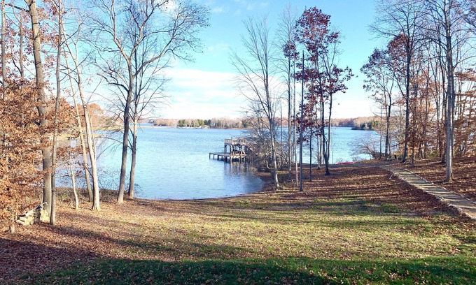 Bumpass House | Luxurious Lakehouse Retreat, waterfront with all the toys!