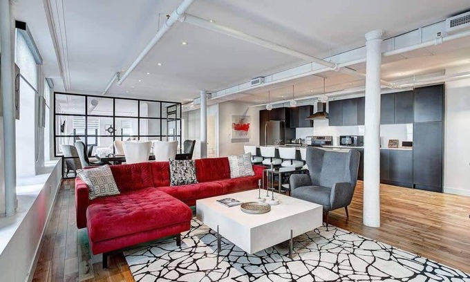 Old Montreal Apartment | Luxurious Old Montreal Penthouse|6Beds|2BA|Sleeps 12