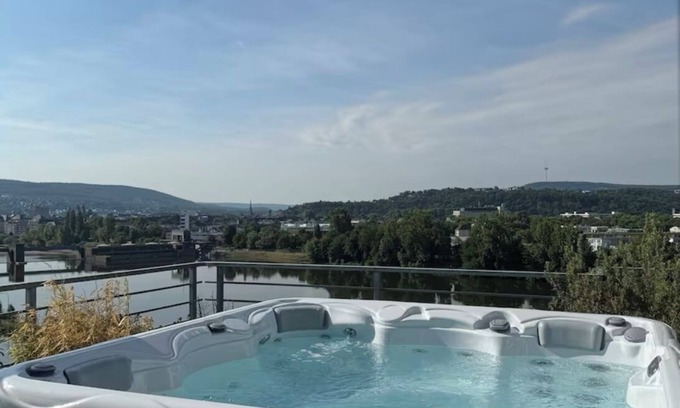 Metternich Apartment | Luxurious penthouse apartment with Moselle view