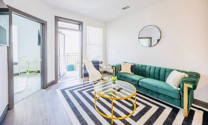 Augusta Apartment | Luxurious Unit /Med Dist./Downtown★Spacious★2TVs★Gated★ City - View★