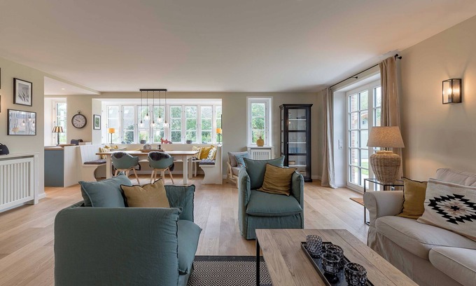 Oldsum House | "Luxurious vacation apartment in Oldsum: relaxation, nature and comfort await you!"