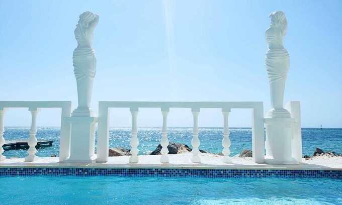 De Bruynewijk Villa | Luxurious Villa Fillipe 3- Brand New! Sea View: Spacious, Private Pool & AC