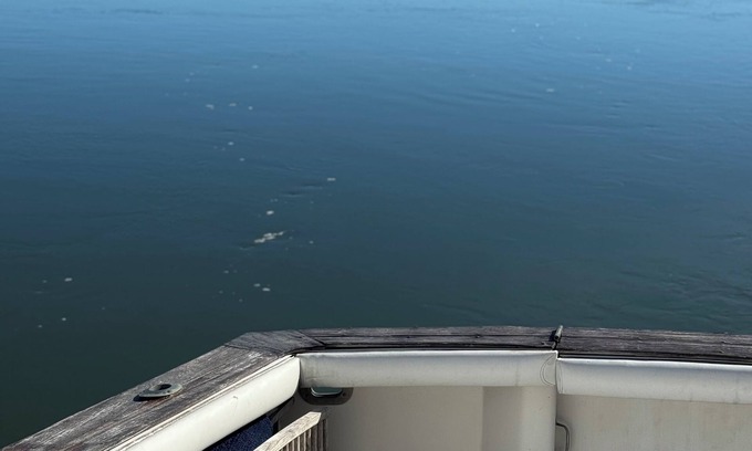 Beaufort Boat Rental | Luxurious yacht with 2 bedrooms and AC, WiFi in beautiful Beaufort