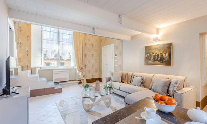 Lucca Historical Center Apartment | Luxury 1 Bedroom Apartment with Elevator inside the Walls of Lucca by the Main Square Piazza San Michele