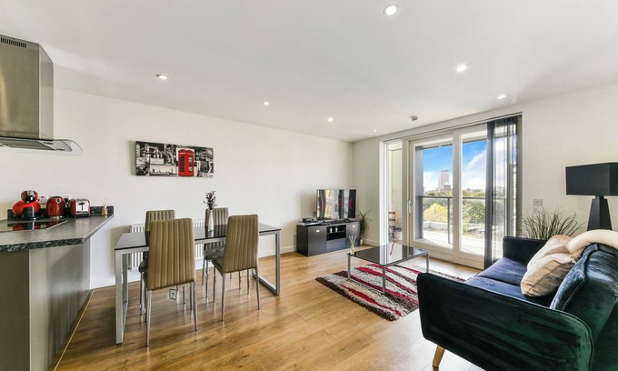 Lansbury Apartment | Luxury 2 bed 2 bath apartment in Canary Wharf
