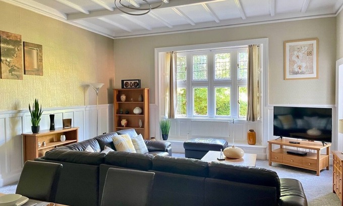South Galson Apartment | Luxury 2 Bed Apartment - Rossal House