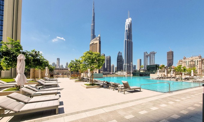 Bur Dubai Apartment | Luxury 2 bed apartment, Dubai mall access, Pet friendly
