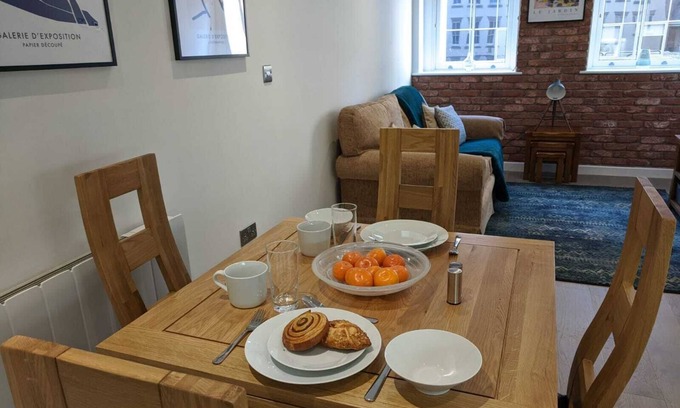 Nottingham City Centre Apartment | *Luxury - 2 Bed * City Centre Location - PARKING