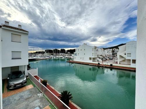 Alcossebre Apartment | Luxury 2-Bed Marina Apartment