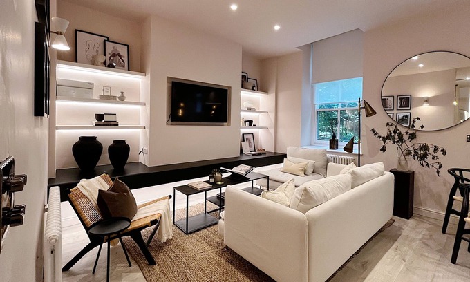 Todmorden House | Luxury 2 Bedroom Apartment in Central Todmorden