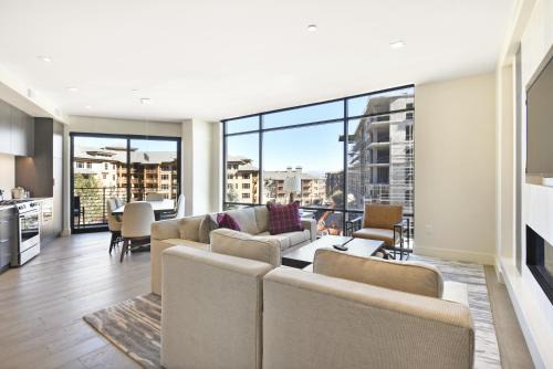 Park City Apartment | Luxury 2 BR in Canyons Village - Walk to Slopes