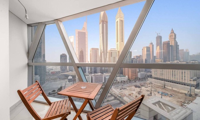 DIFC Apartment | Luxury 2BR w/Pool | Near Dubai Mall, Burj Khalifa, Metro