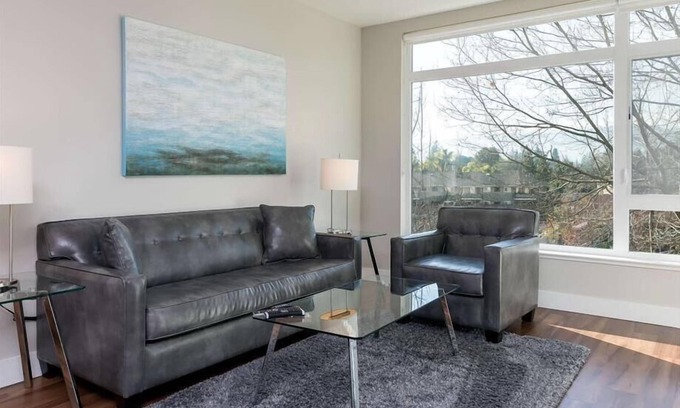 Shoreline West Apartment | Luxury 2BR | Work From Home | Downtown Mountain View