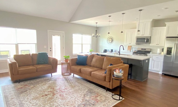 Lufkin House | Luxury 3-bedroom 2-bath house in Lufkin